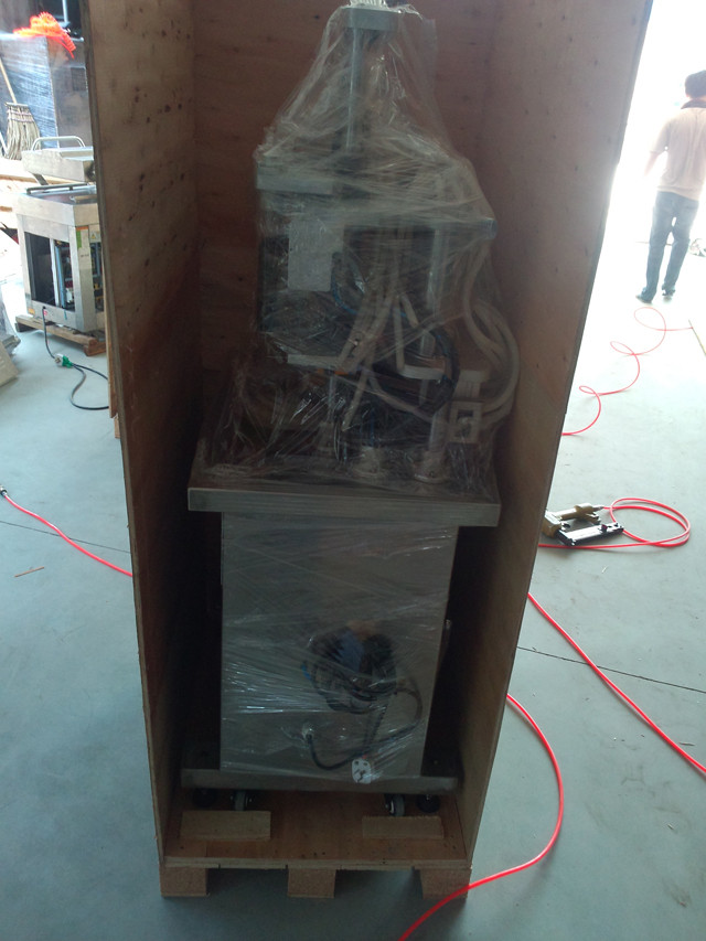 Wooden case packaging for 4 heads semi automatic filling machine