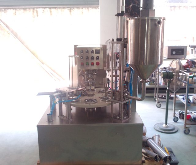 automatic rotary type plastic cup sealing machine