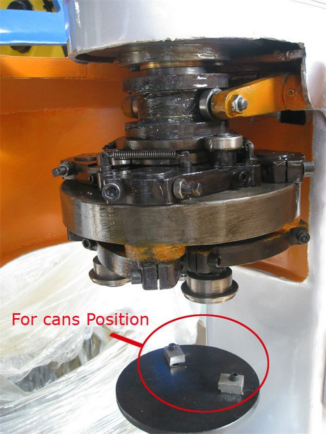 sealing heads for the metal cans sealing machine
