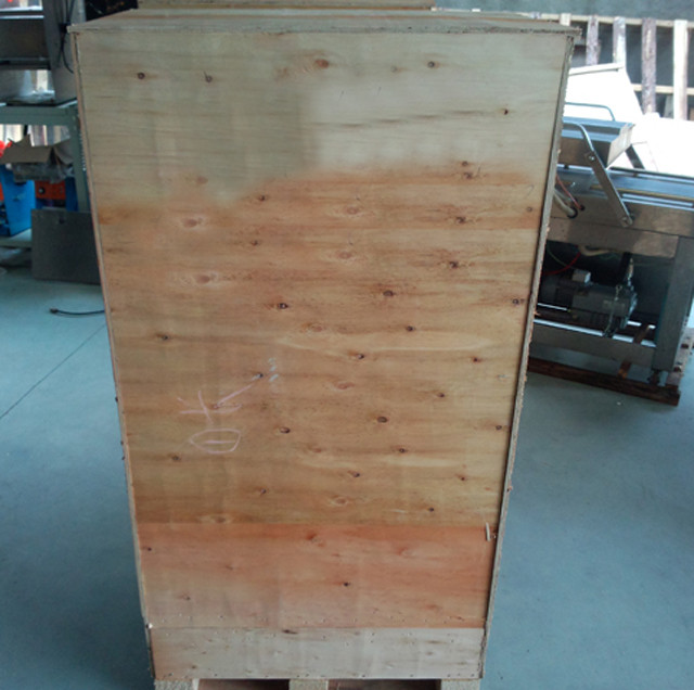 wooden-case-packing-the-hot-melt-glue-box-sealer