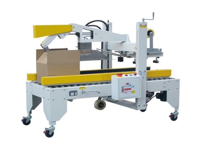 Semi automatic carton flap folding machine