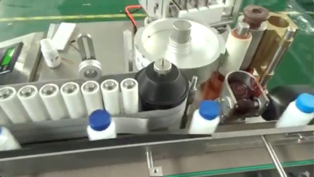 Automatic cold glue labeling machine for plastic bottle